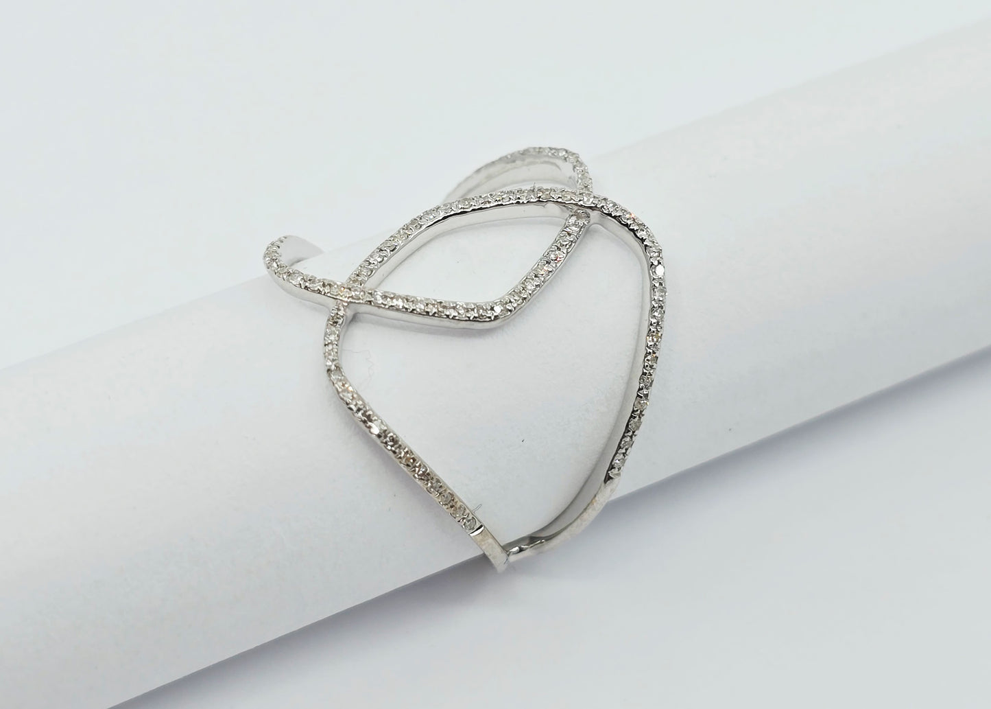 18k White Gold Interlaced Criss Cross Diamond Ring