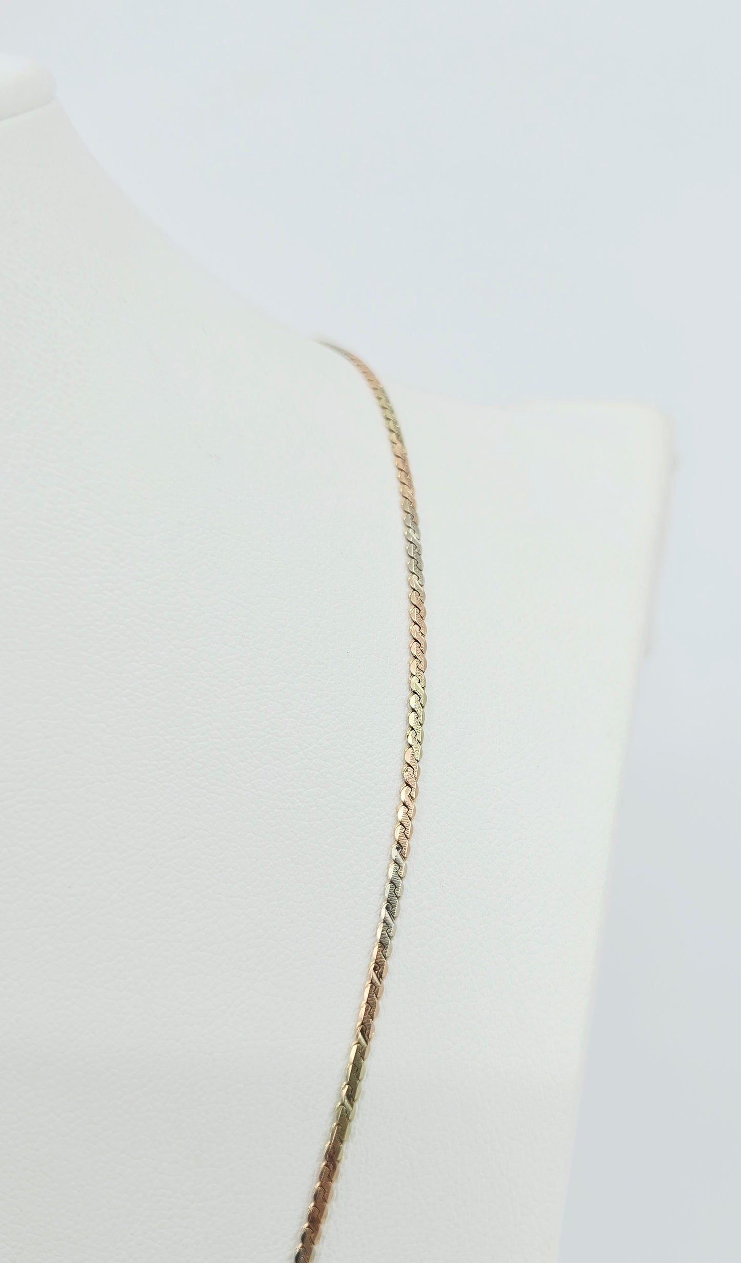 14K Tri Tone Gold Serpentine Link Chain Necklace