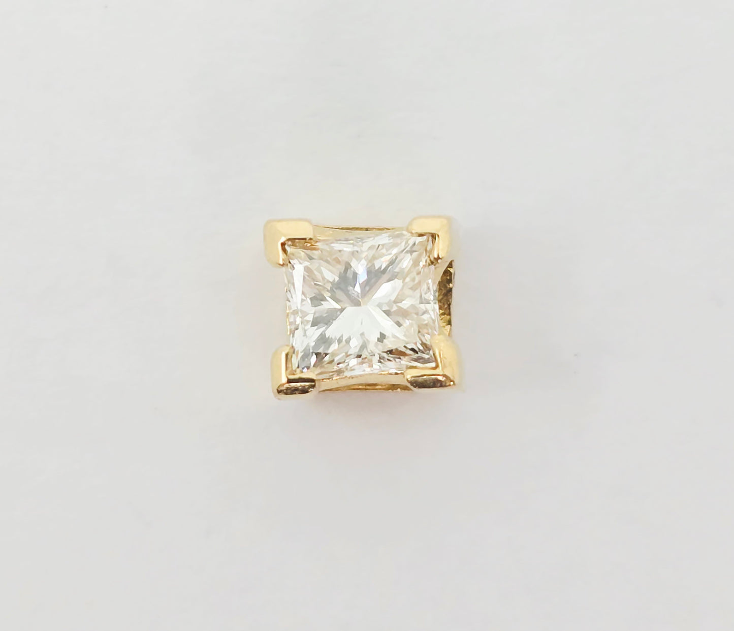 18K Yellow Gold Single Princess Cut White Diamond Stud Earring