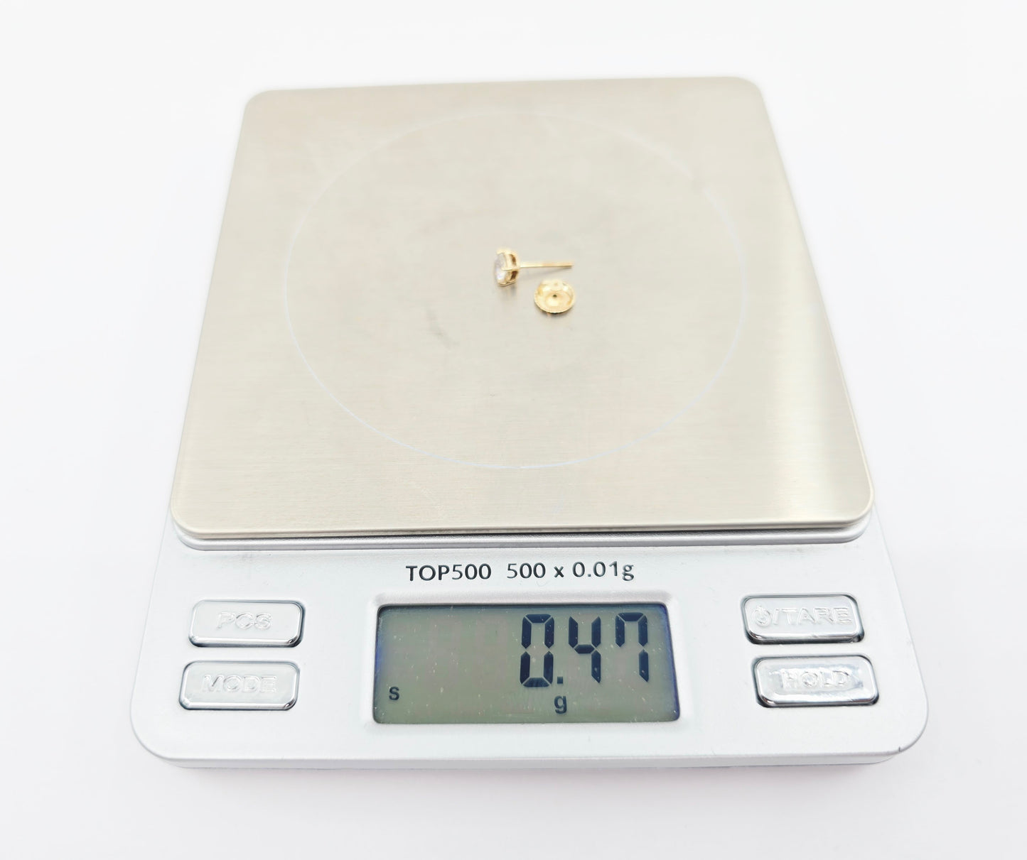 Single 14K Yellow Gold Round Cut Diamond Stud Earring