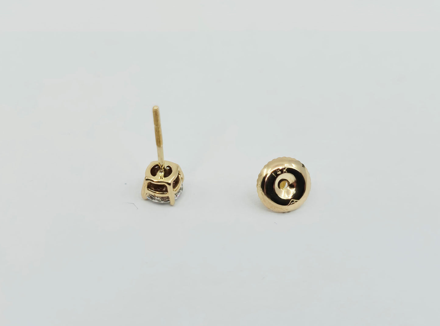 Single 14K Yellow Gold Round Cut Diamond Stud Earring