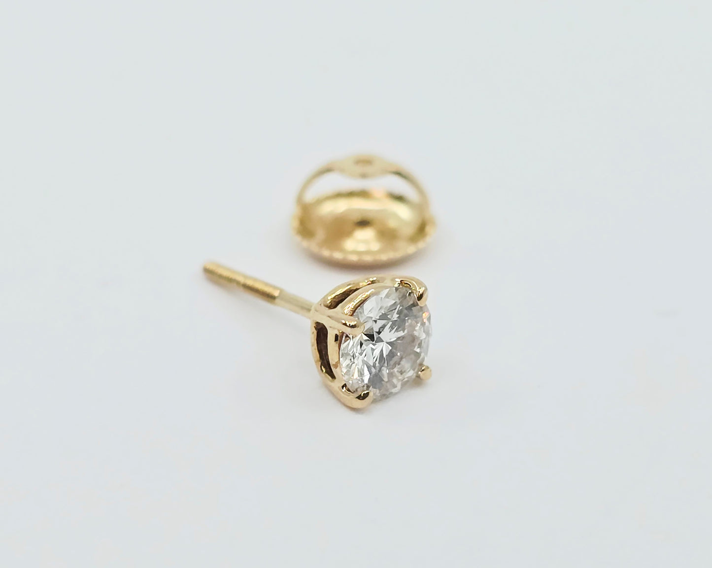 Single 14K Yellow Gold Round Cut Diamond Stud Earring