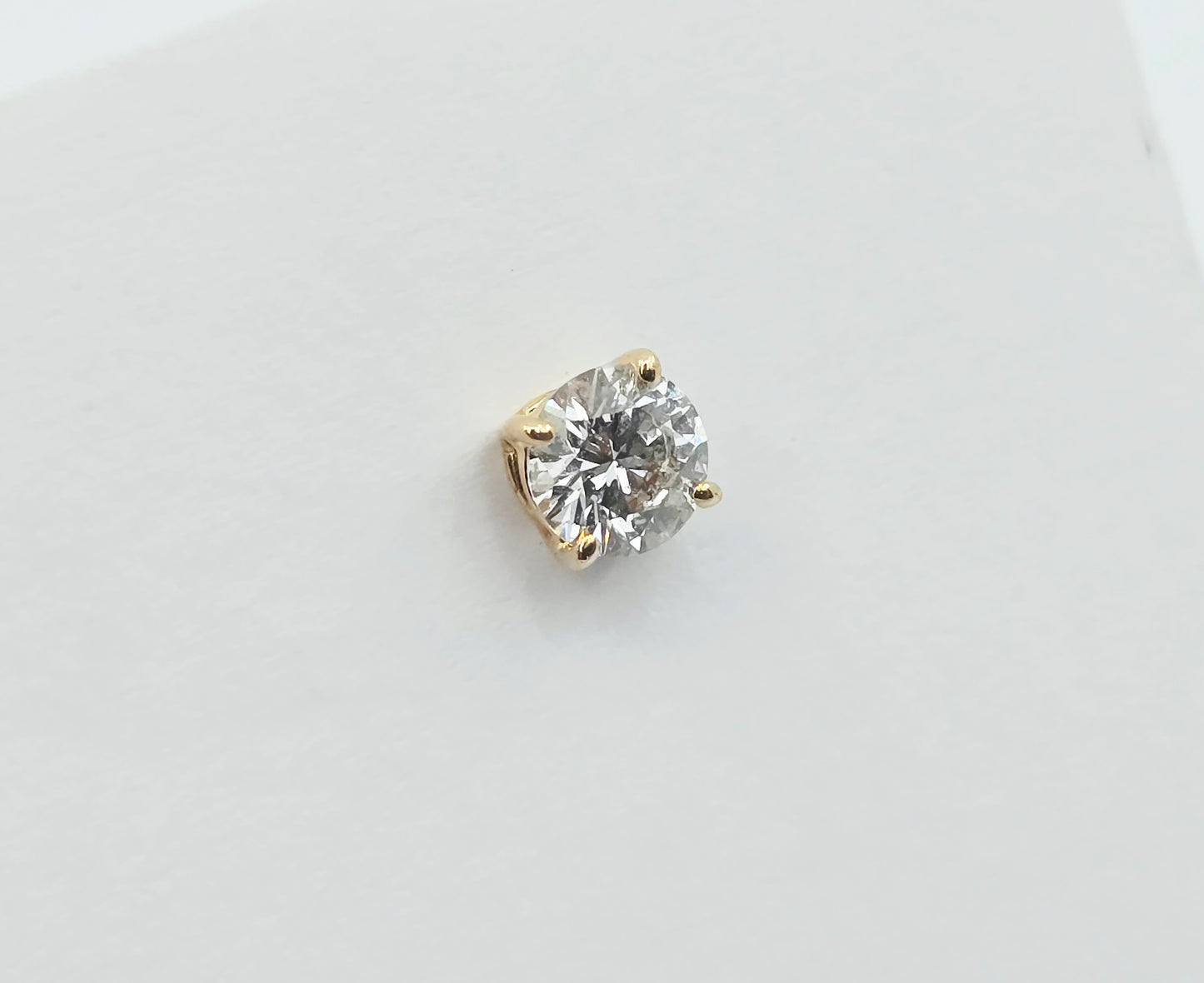 Single 14K Yellow Gold Round Cut Diamond Stud Earring