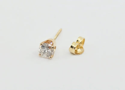 Single 14K Yellow Gold Round Cut Diamond Stud Earring