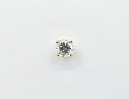 Single 14K Yellow Gold Round Cut Diamond Stud Earring