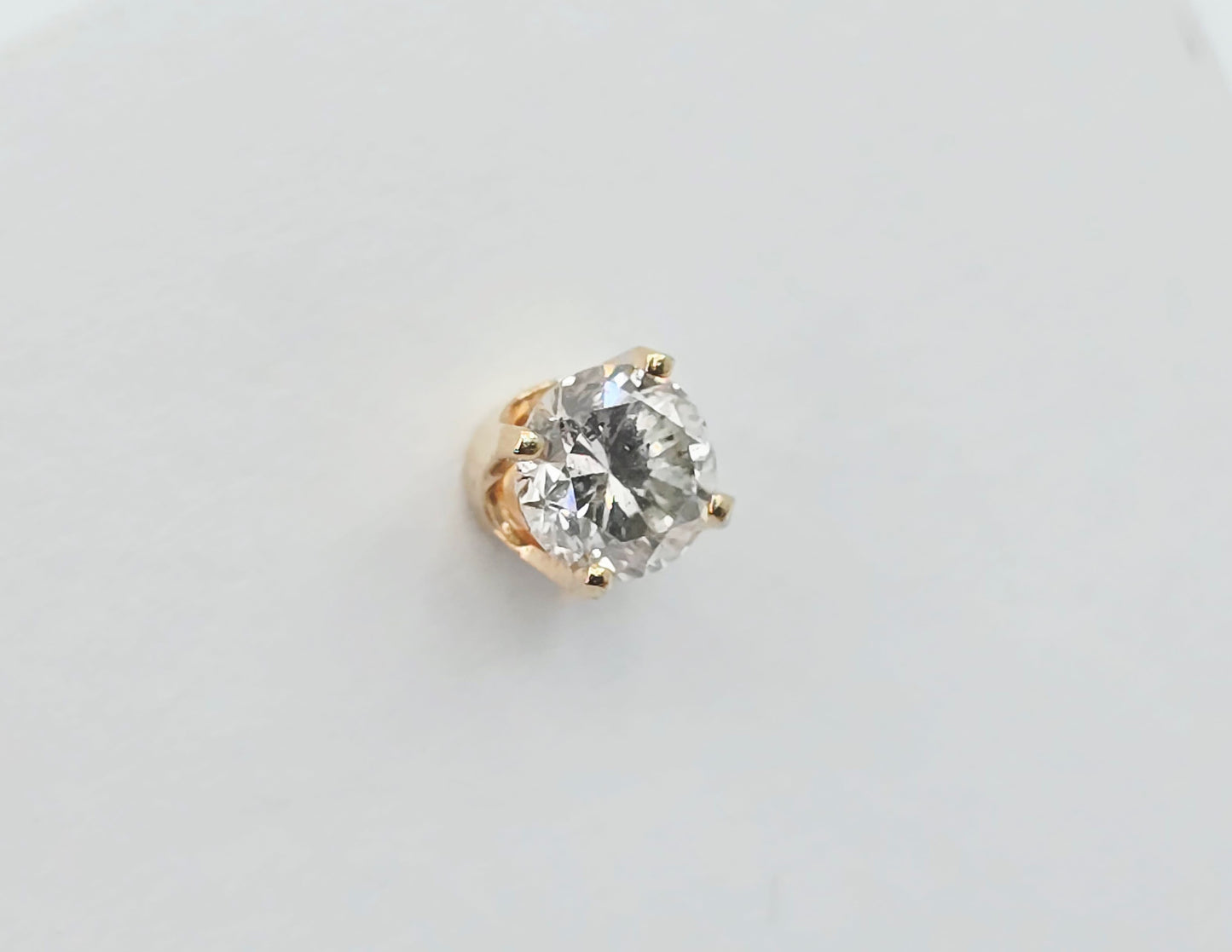 Single 14K Yellow Gold Round Cut Diamond Stud Earring