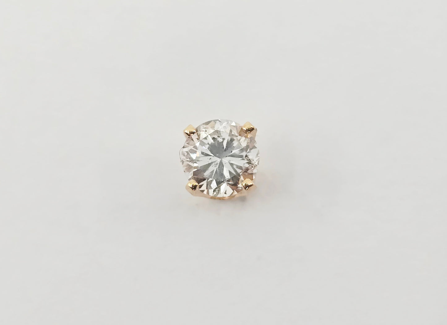 Single 14K Yellow Gold Round Cut Diamond Stud Earring