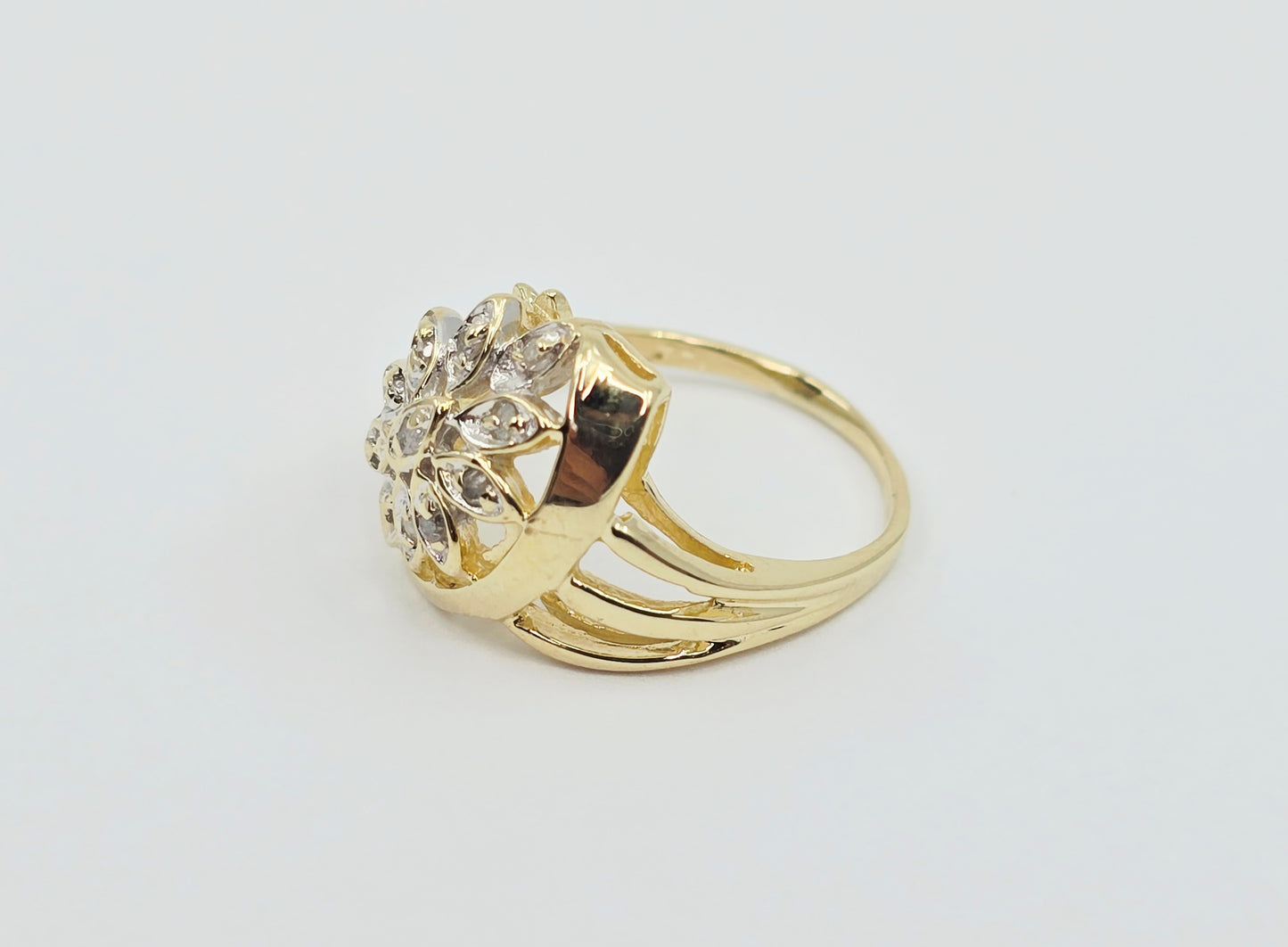 14K Yellow Gold Diamond Flower Ring