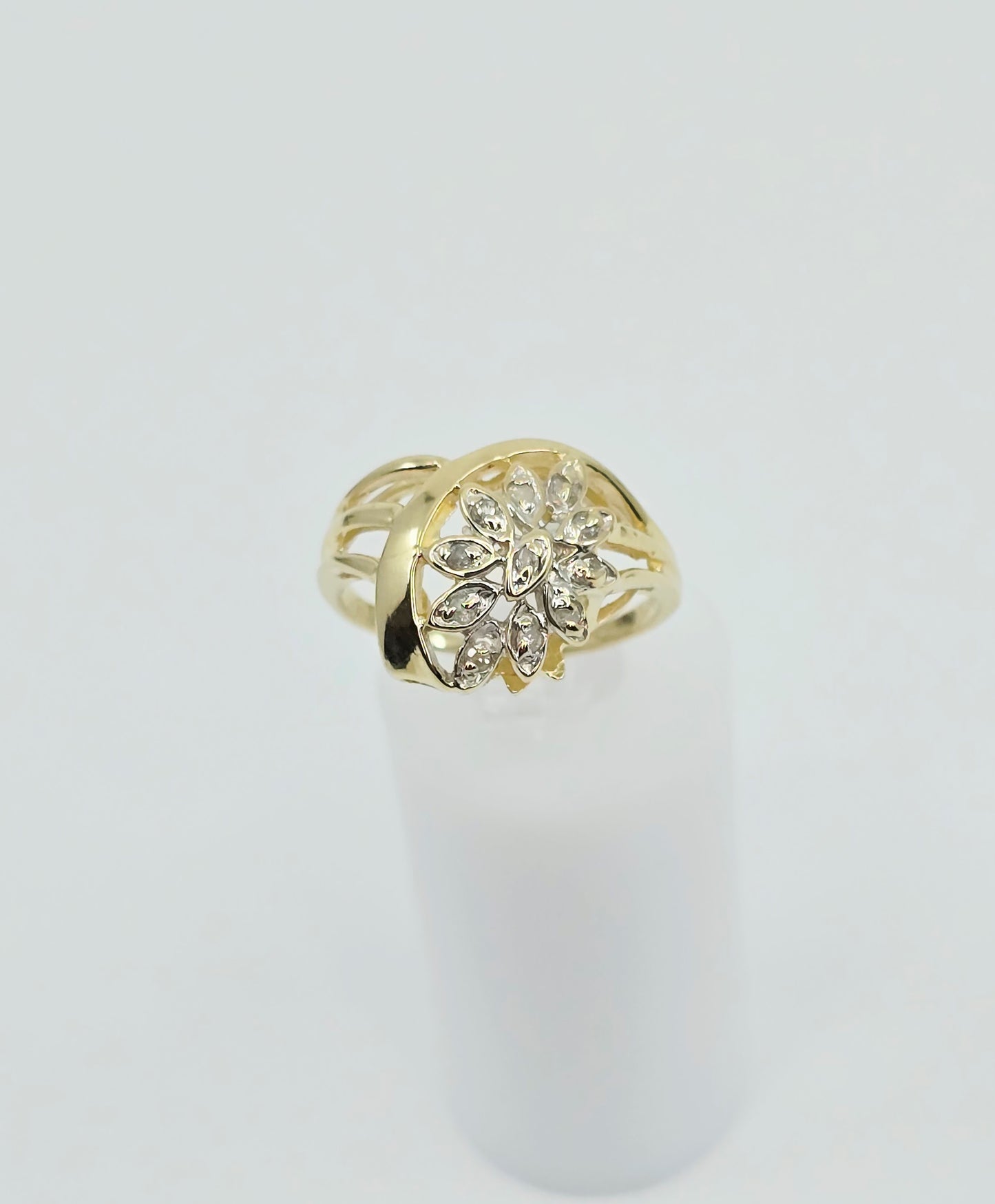 14K Yellow Gold Diamond Flower Ring