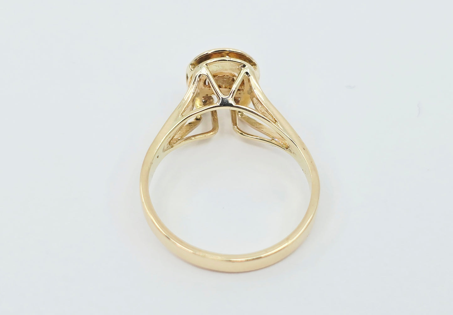 10K Yellow Gold Diamond Horse Shoe Ring