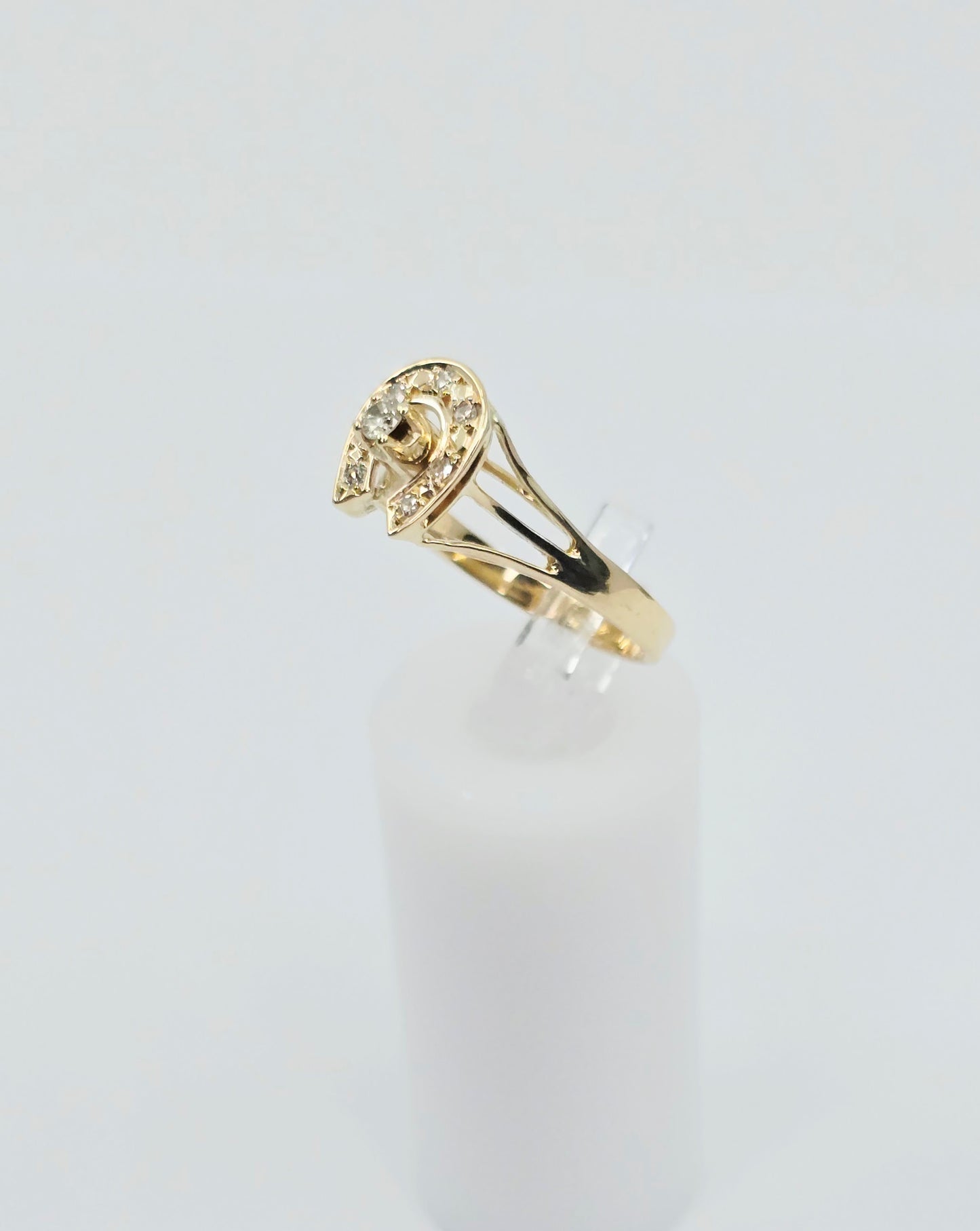 10K Yellow Gold Diamond Horse Shoe Ring