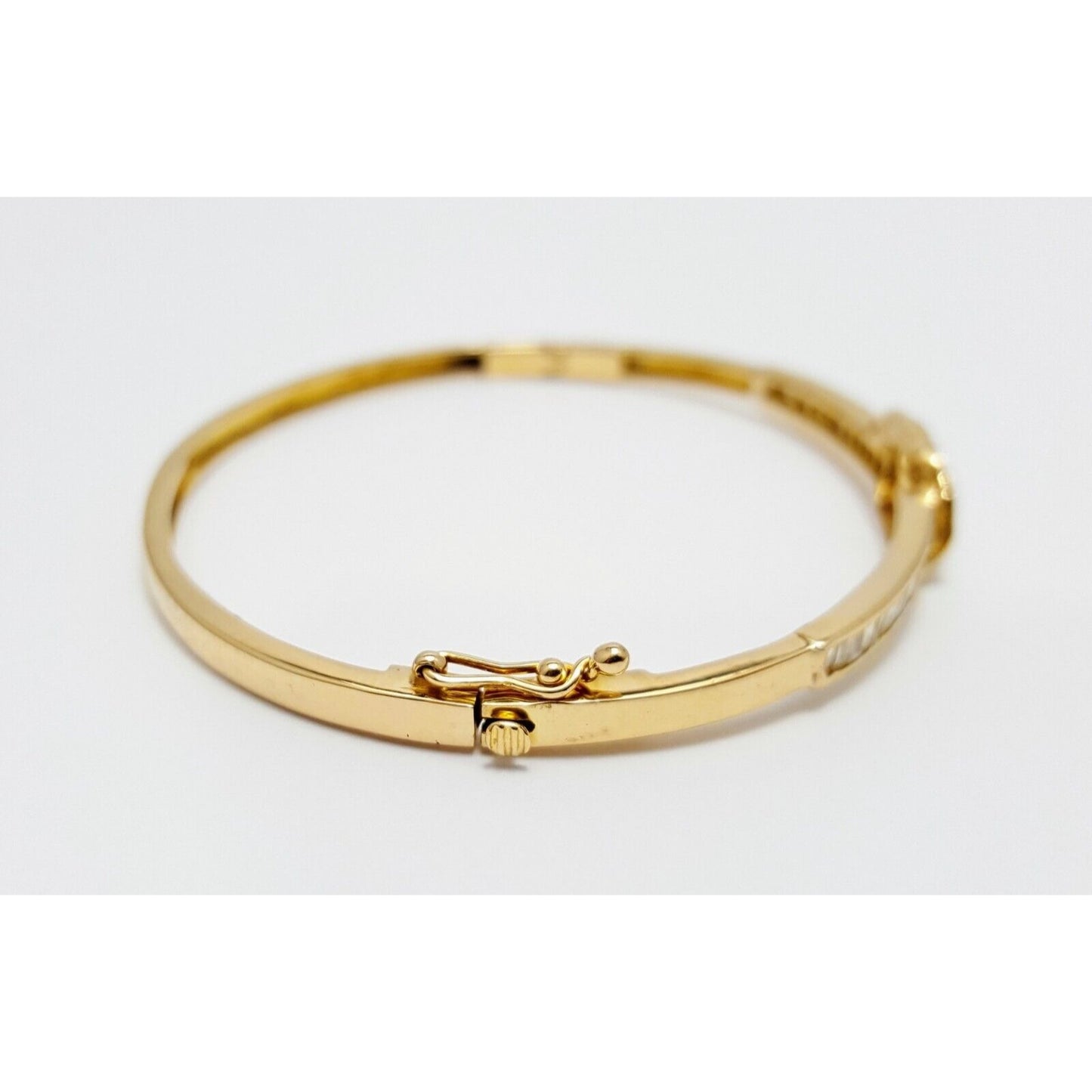 14K Solid Yellow Gold Spiral Baguette Diamond Bangle Bracelet