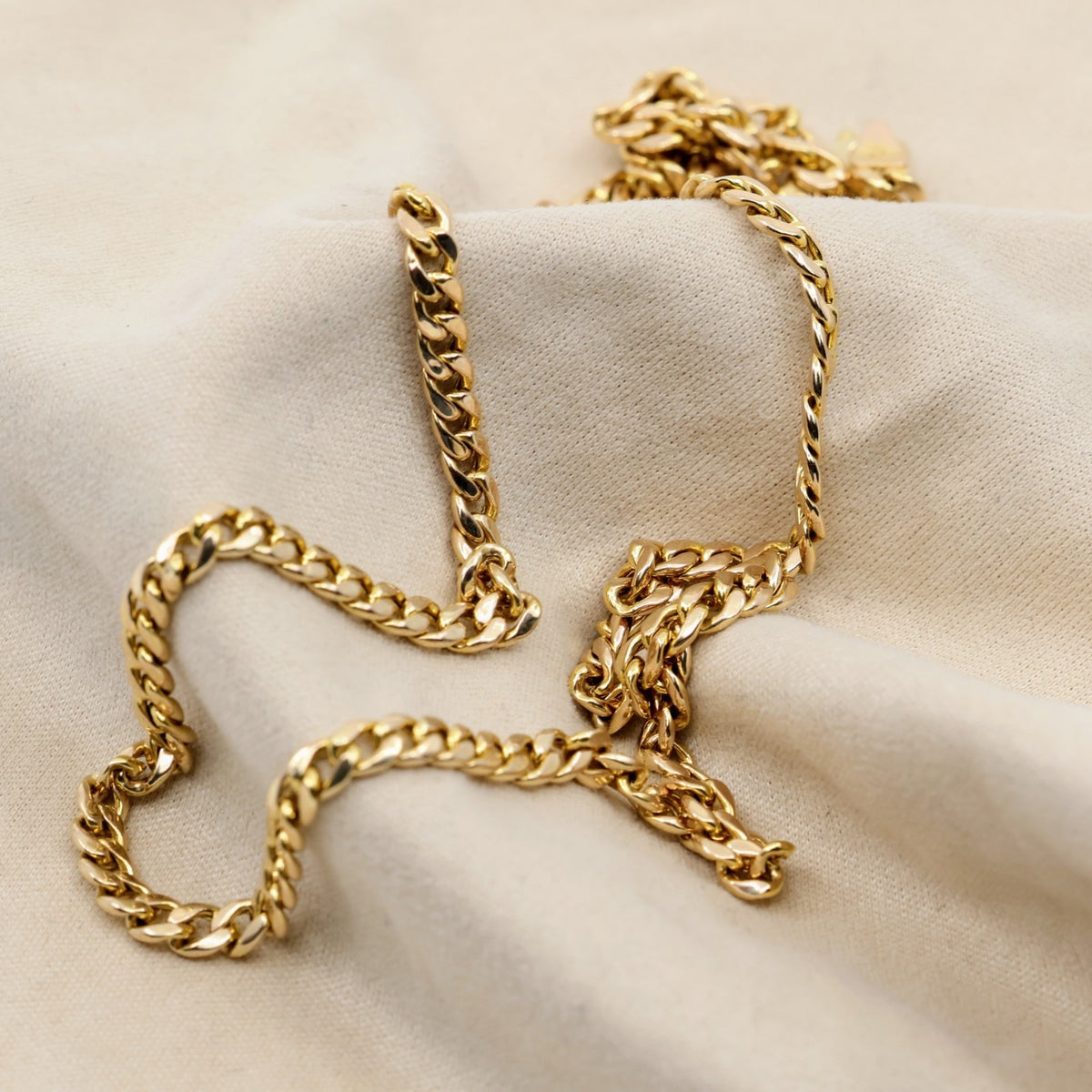 14K Yellow Gold Cuban Link Chain Necklace