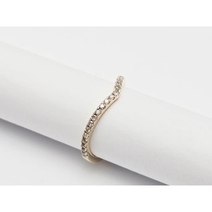 14K Yellow Gold V Shaped Diamond Ring