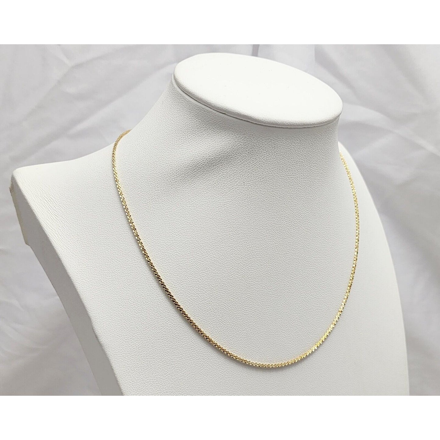 14K Yellow Gold Textured Mesh Chain Necklace