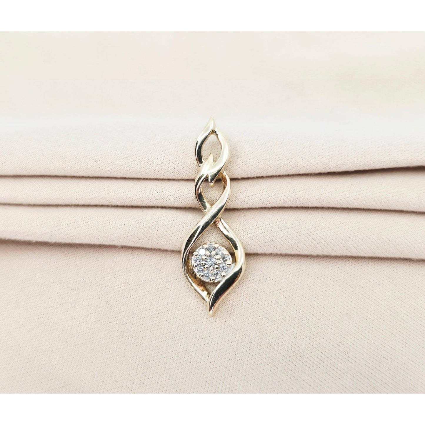 10K Yellow Gold Twisting Drop Dangle Diamond Charm Pendant