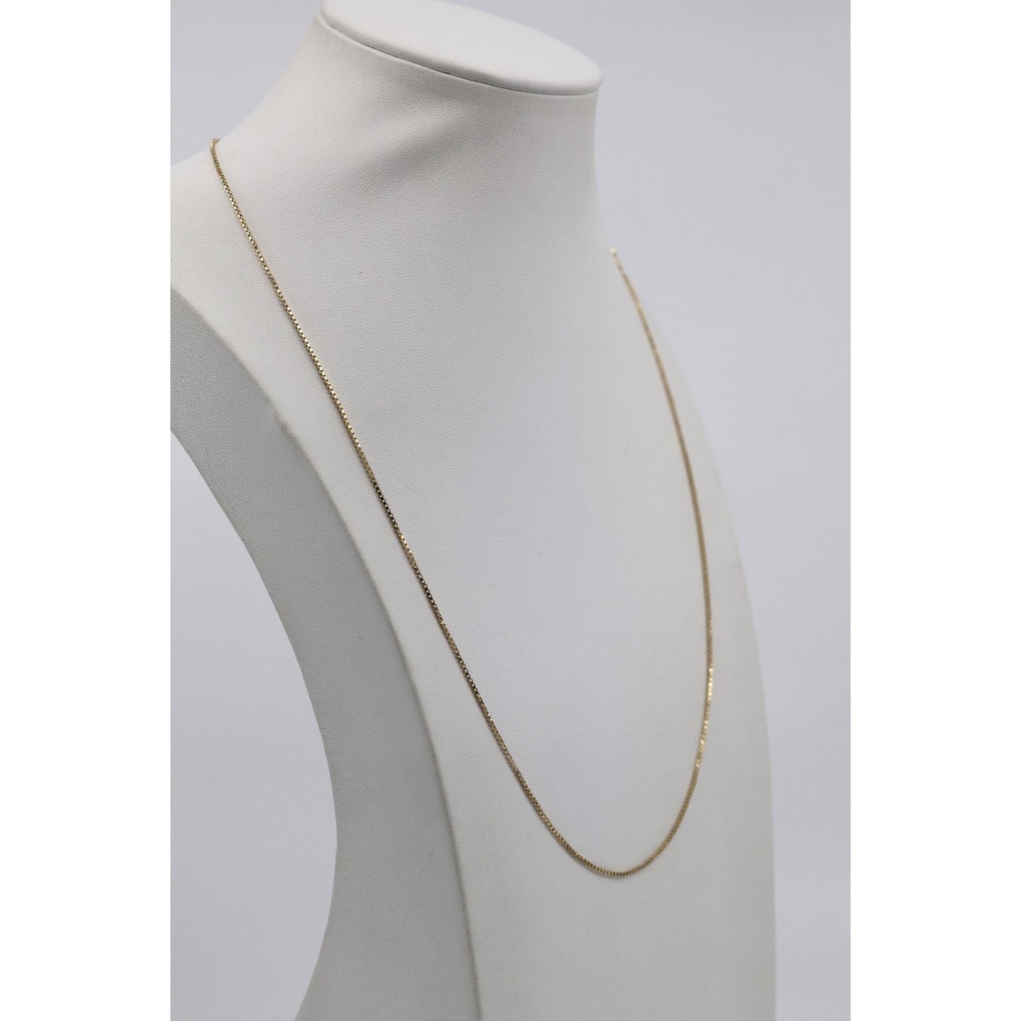 14K Yellow Gold Box Link Chain Choker Necklace