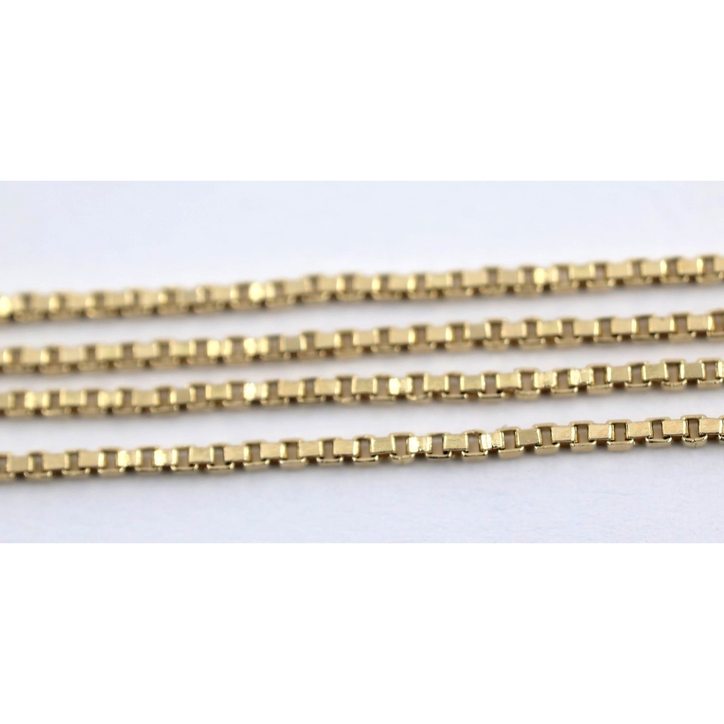 14K Yellow Gold Box Link Chain Choker Necklace
