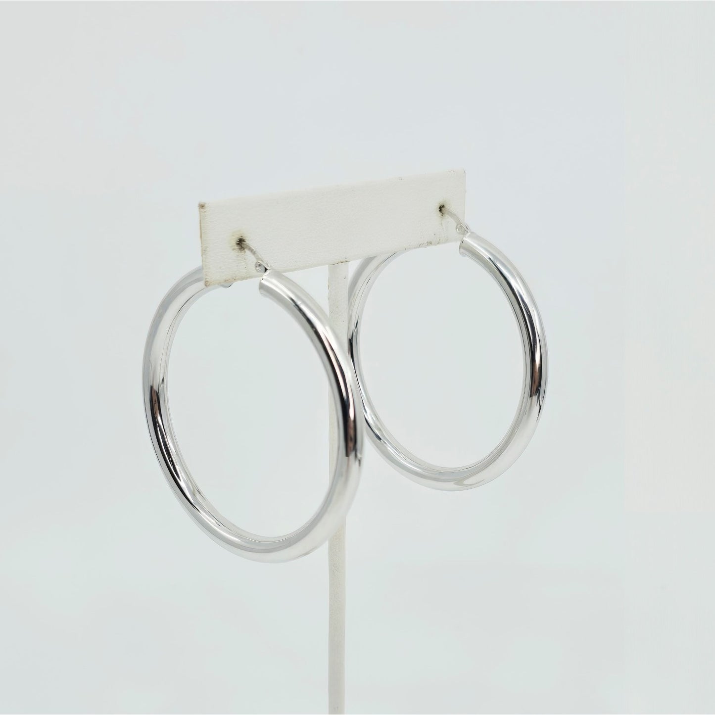 Medium 14K White Gold Hinged Round Hoop Earrings