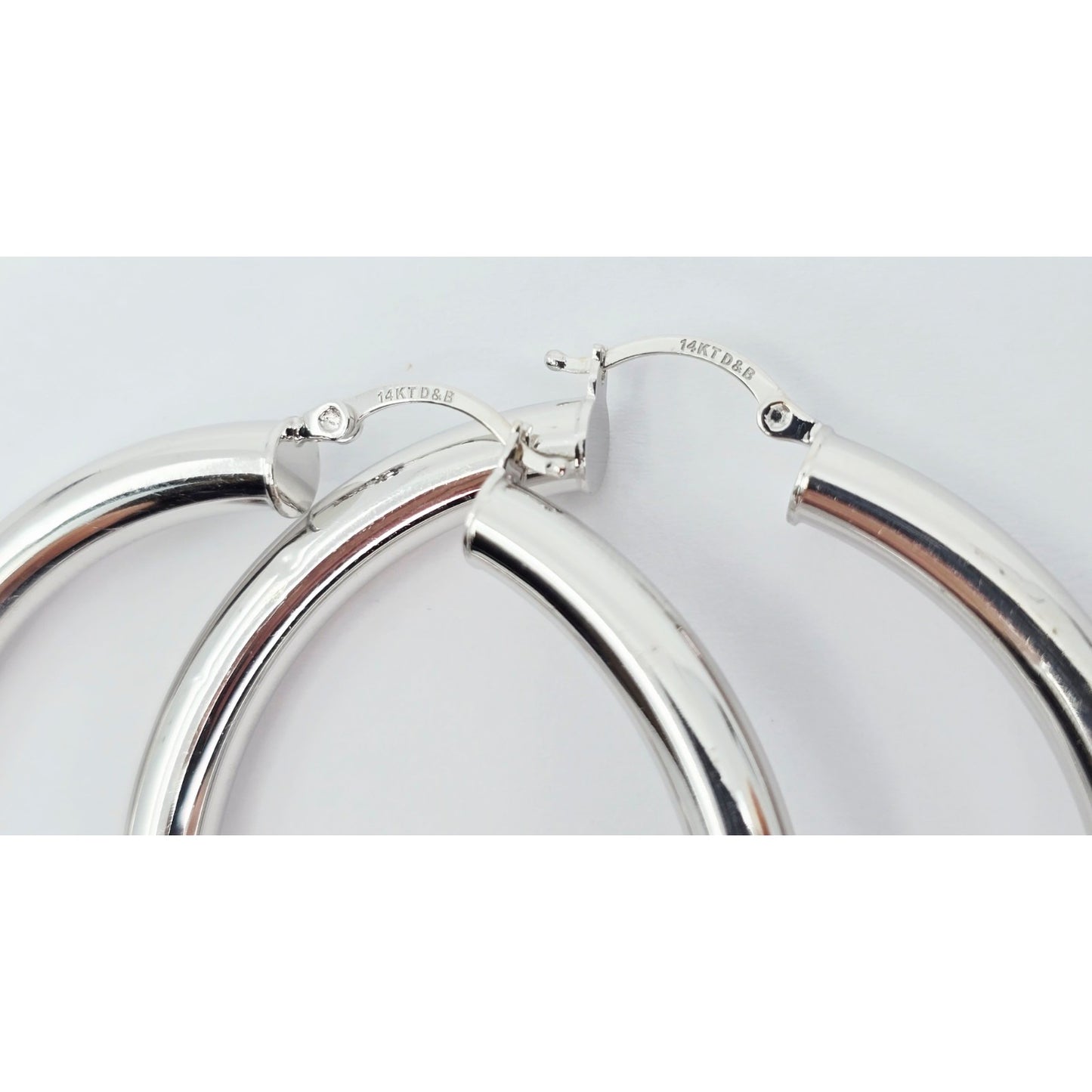 Medium 14K White Gold Hinged Round Hoop Earrings
