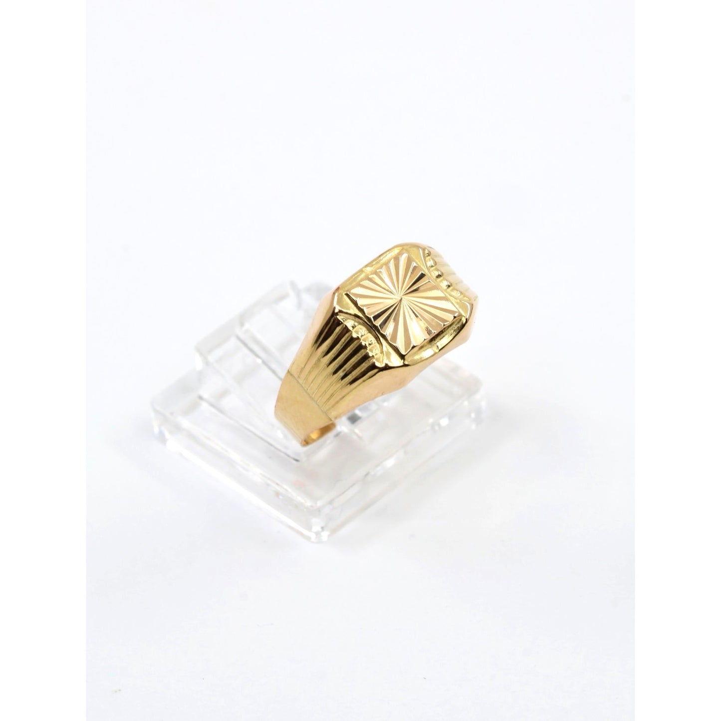 Vintage 18K Yellow Gold Italian Diamond Cut Starburst Signet Ring