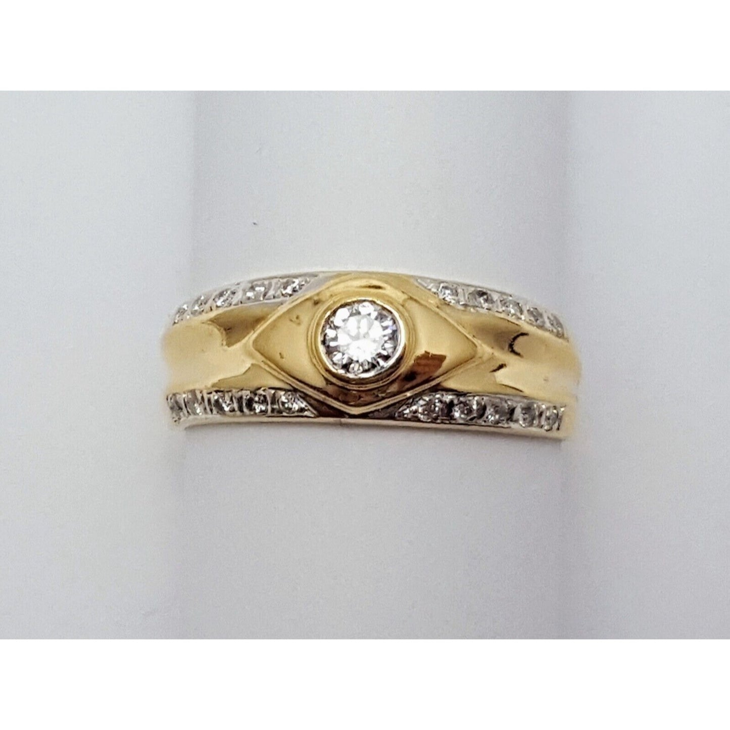 18K Yellow Gold Diamond Wedding Band Ring