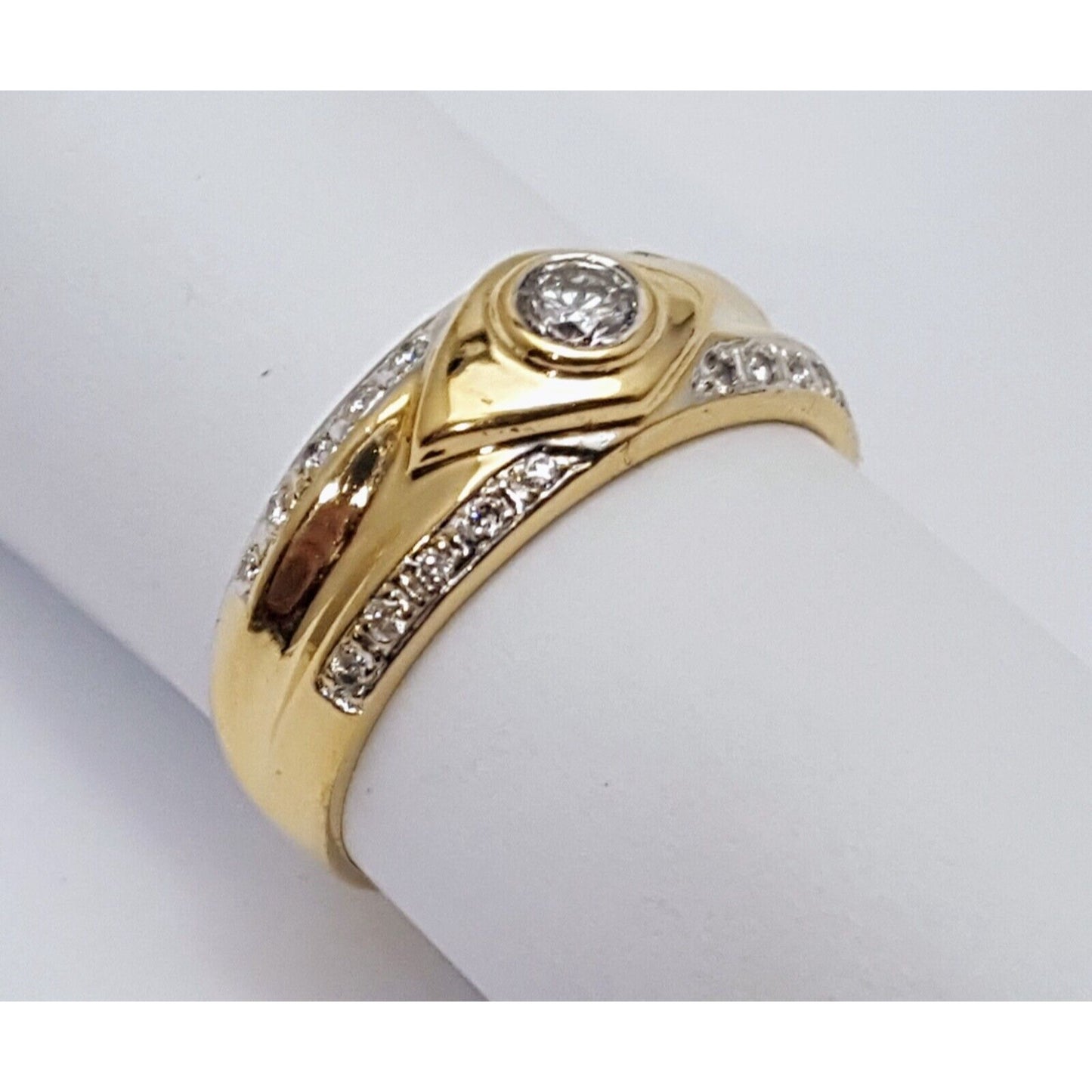 18K Yellow Gold Diamond Wedding Band Ring