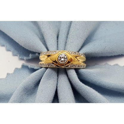 18K Yellow Gold Diamond Wedding Band Ring