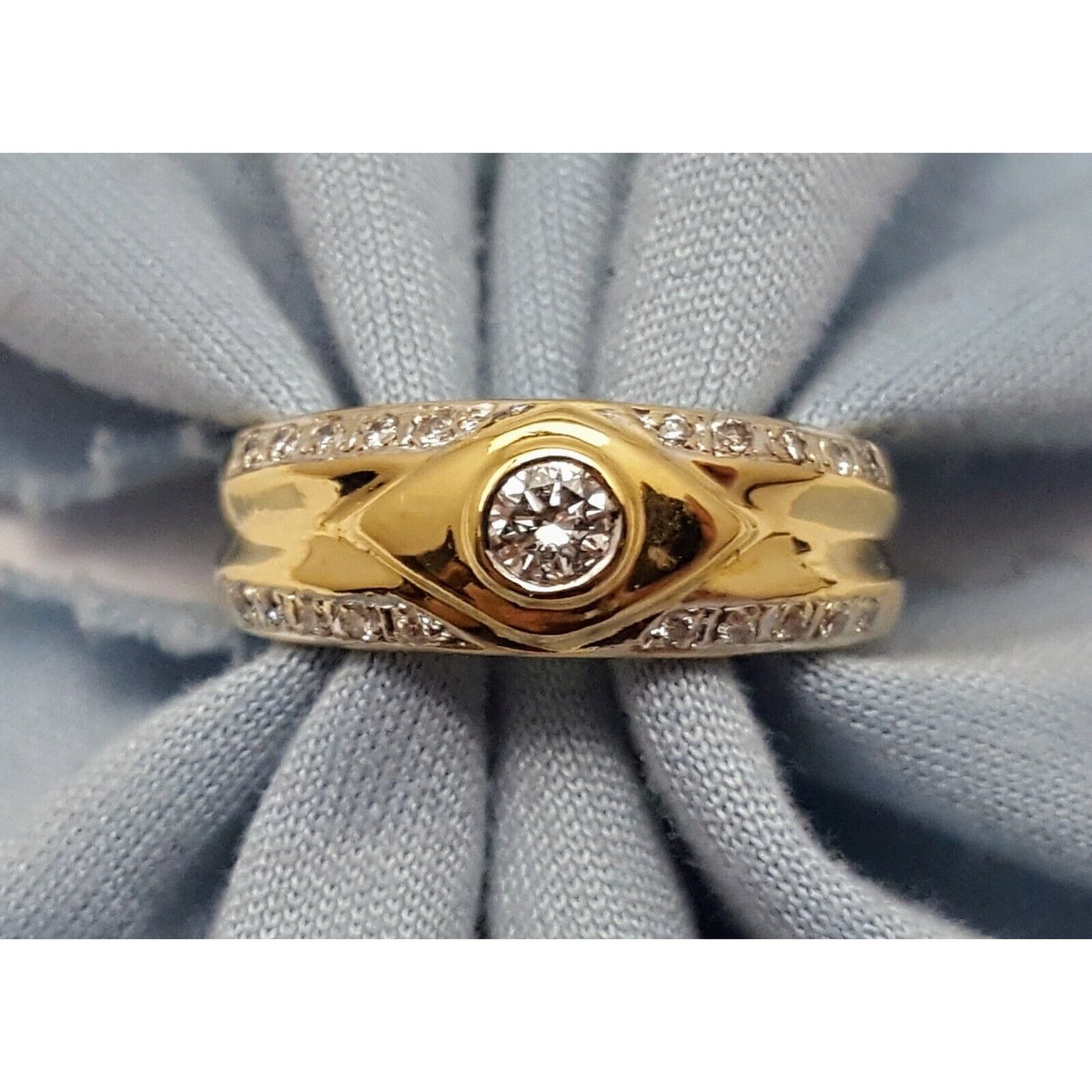 18K Yellow Gold Diamond Wedding Band Ring