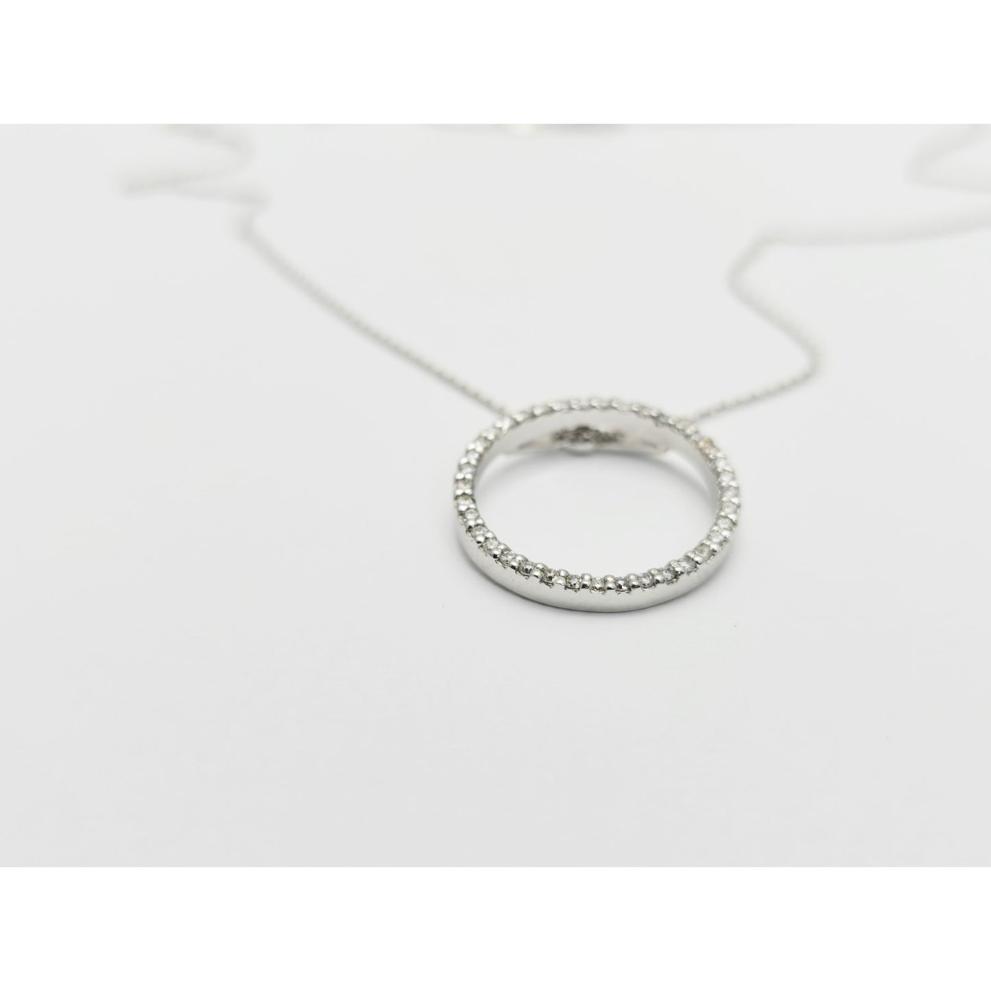 18K White Gold Cable Link Chain Necklace & Diamond Round Open Hole Charm Pendant