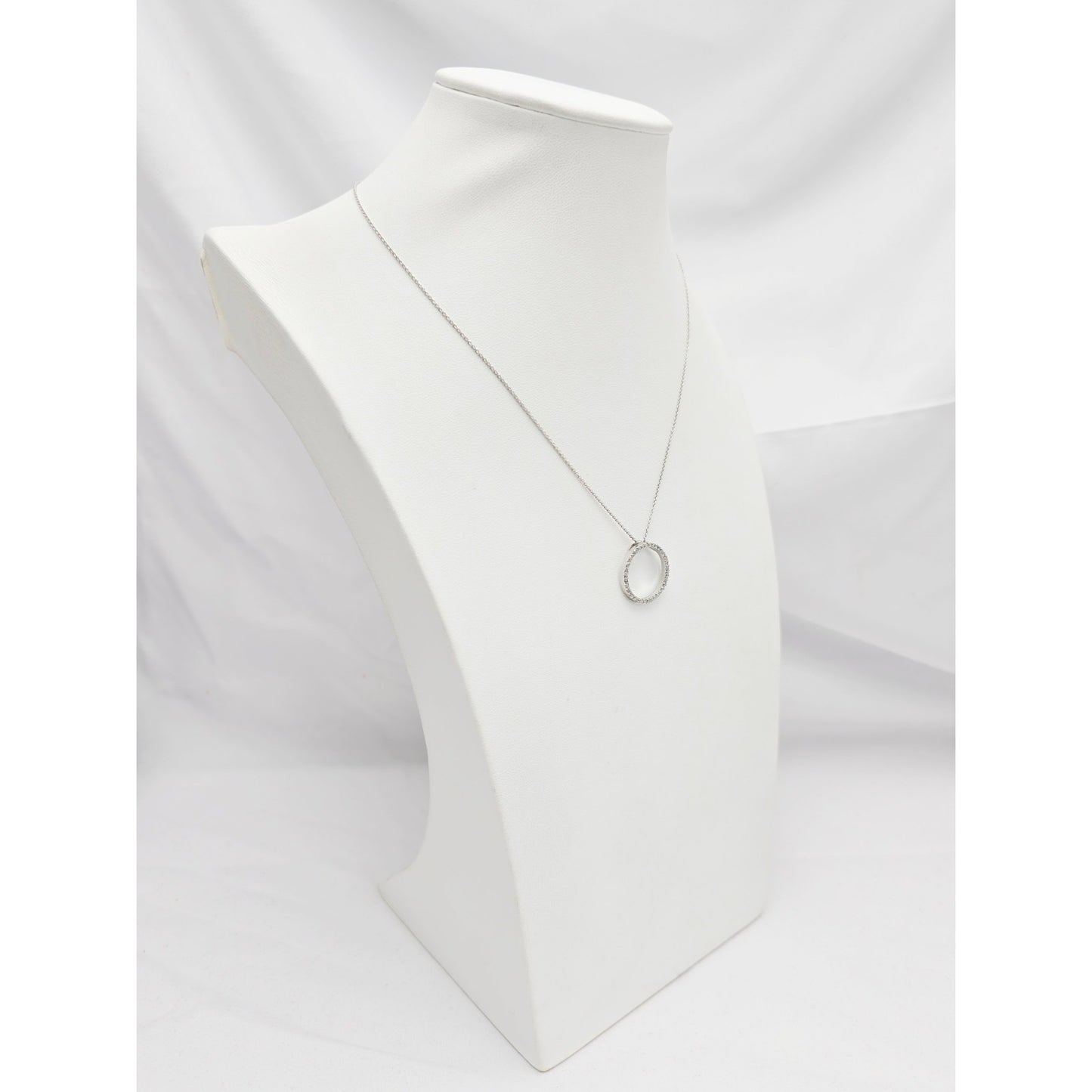 18K White Gold Cable Link Chain Necklace & Diamond Round Open Hole Charm Pendant