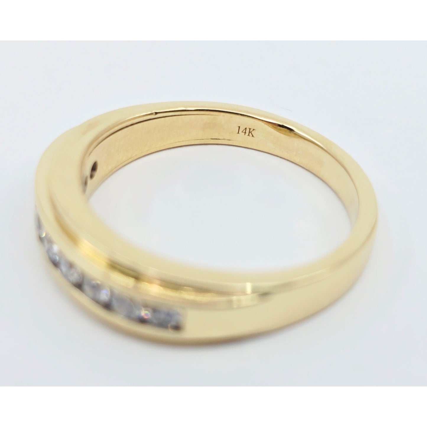 14K Yellow Gold Single Row Diamond Wedding Band Ring