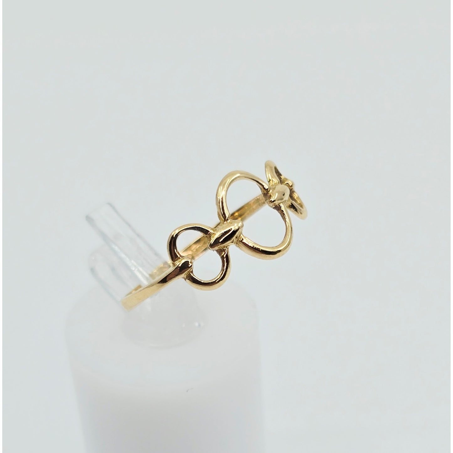 18K Yellow Gold 3 Oval Shaped Statement Ring