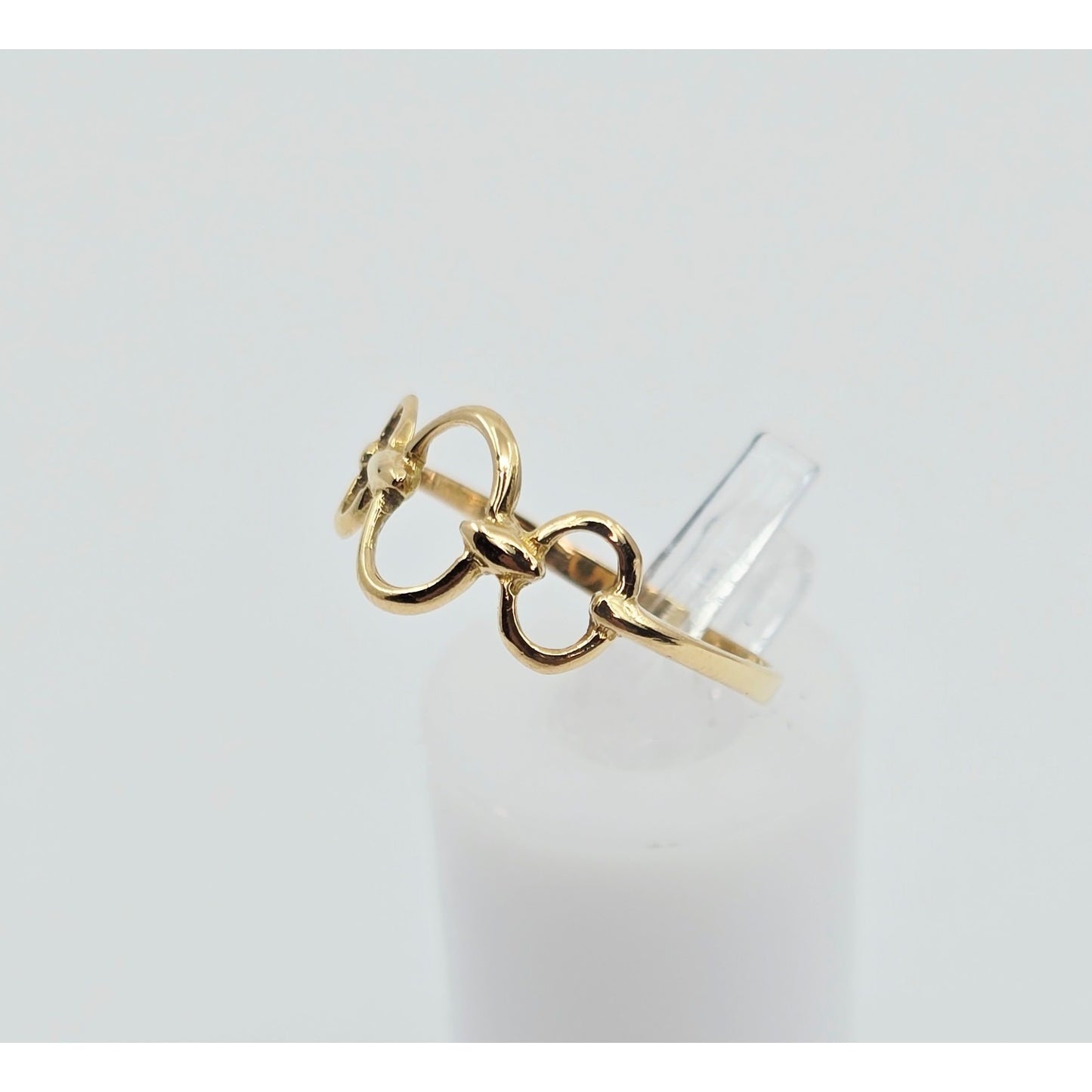 18K Yellow Gold 3 Oval Shaped Statement Ring
