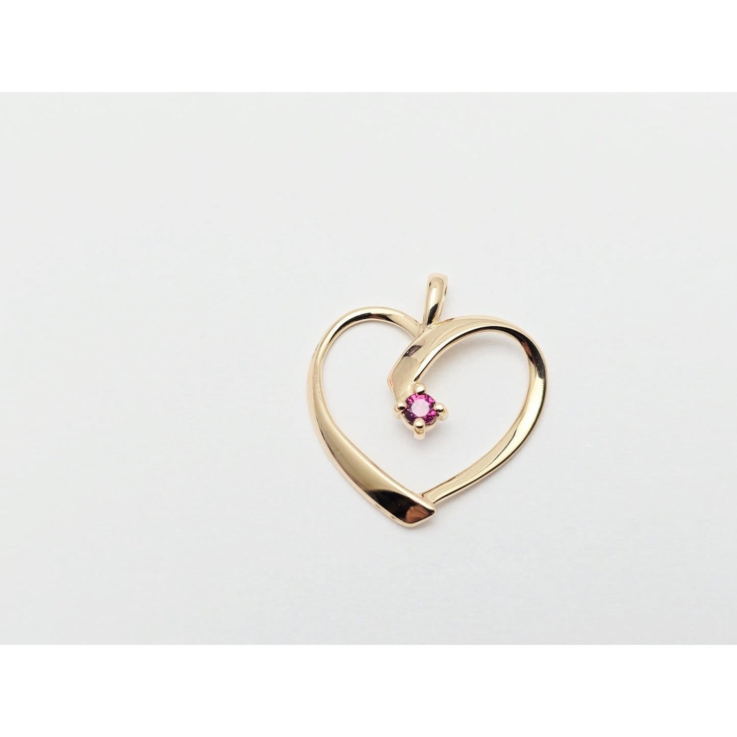 14K Yellow Gold Open Heart Ruby Charm Pendant