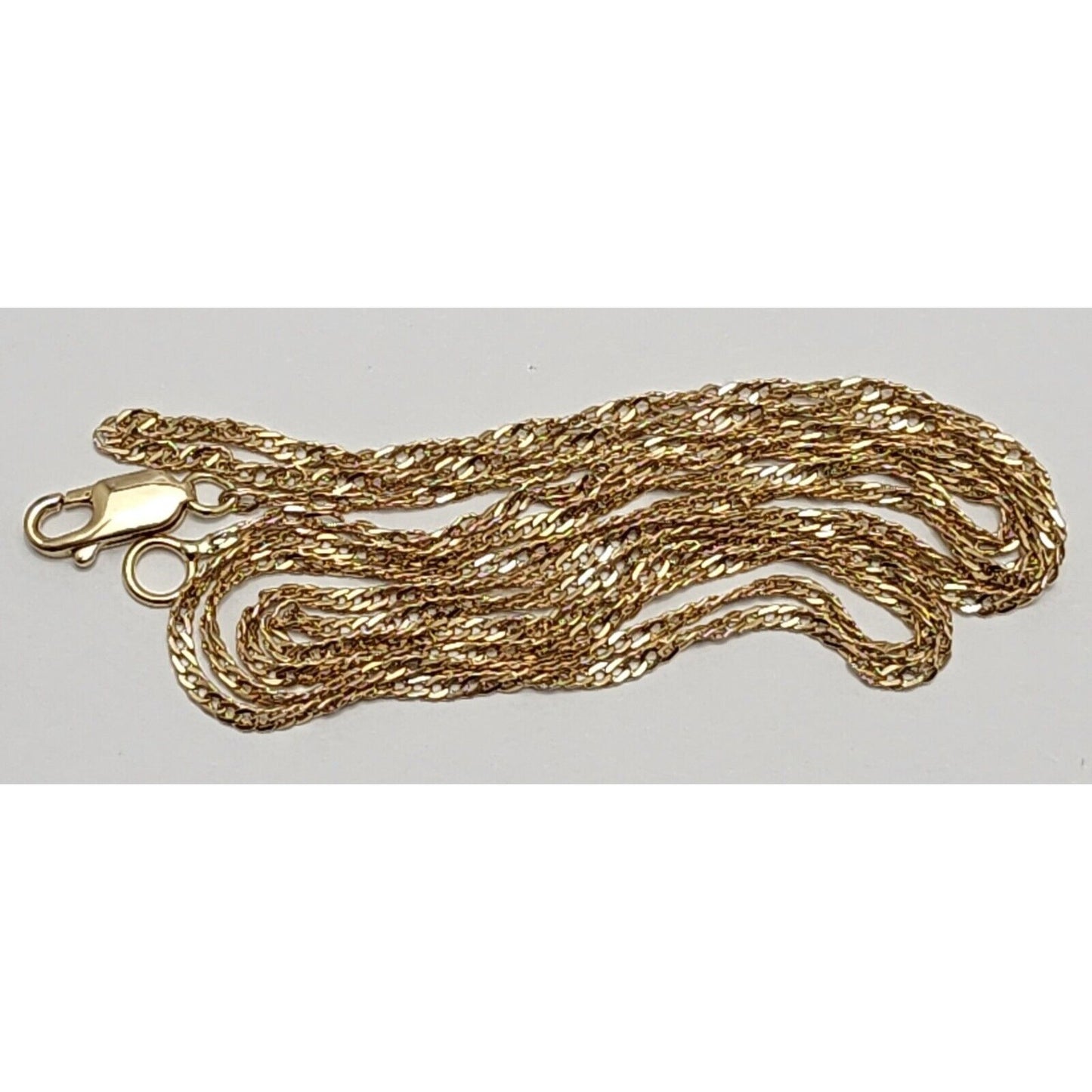 14K Yellow Gold Spiral Flat Link Chain Necklace