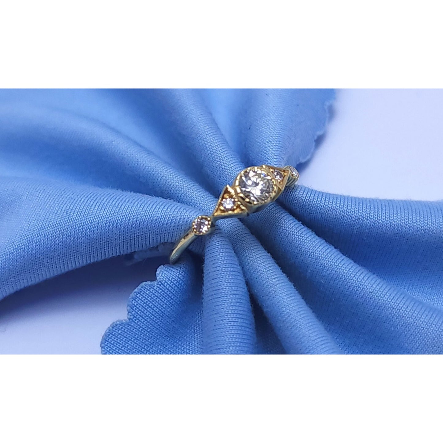 14K Yellow Gold Round Diamond Ring