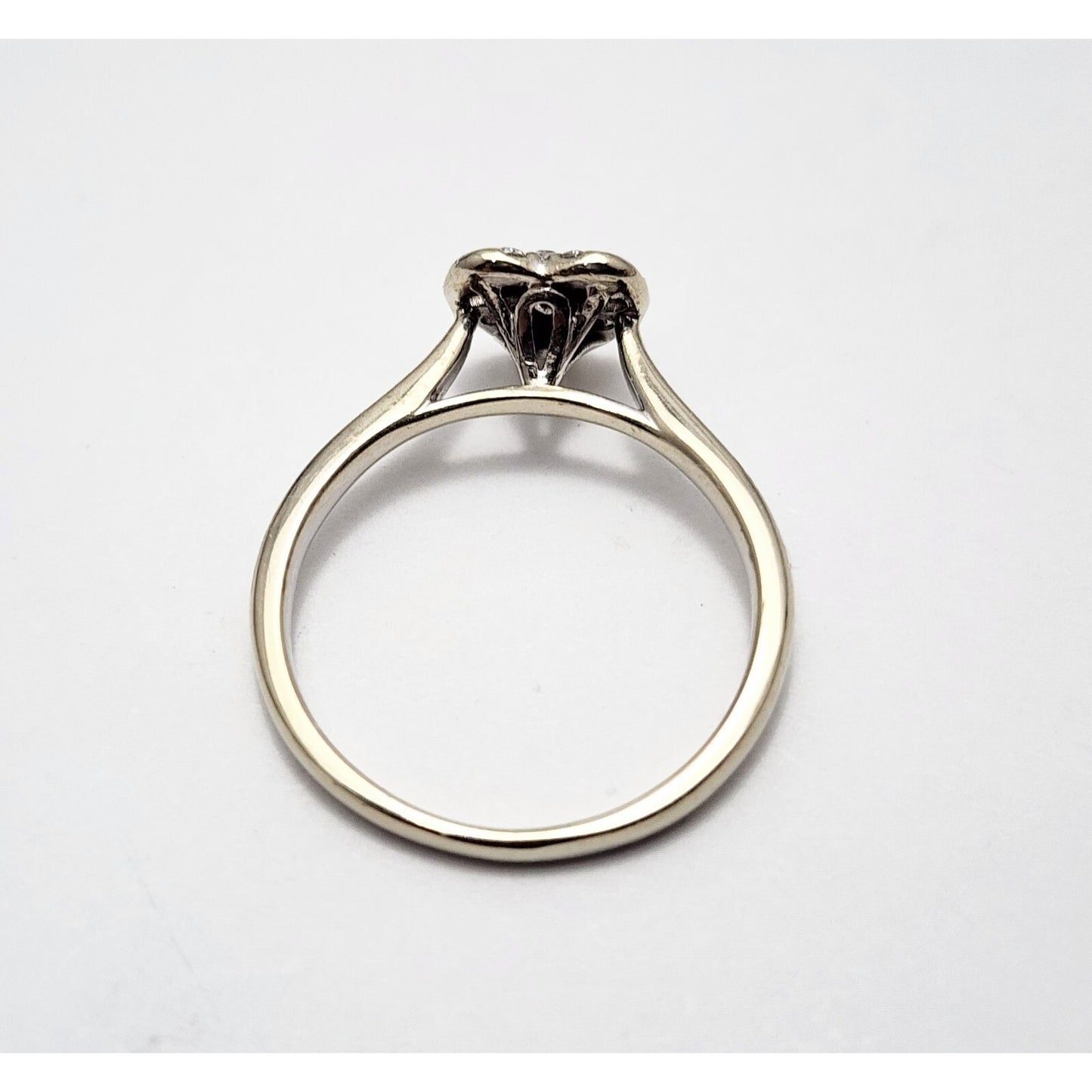 14K White Gold Diamond Heart Ring