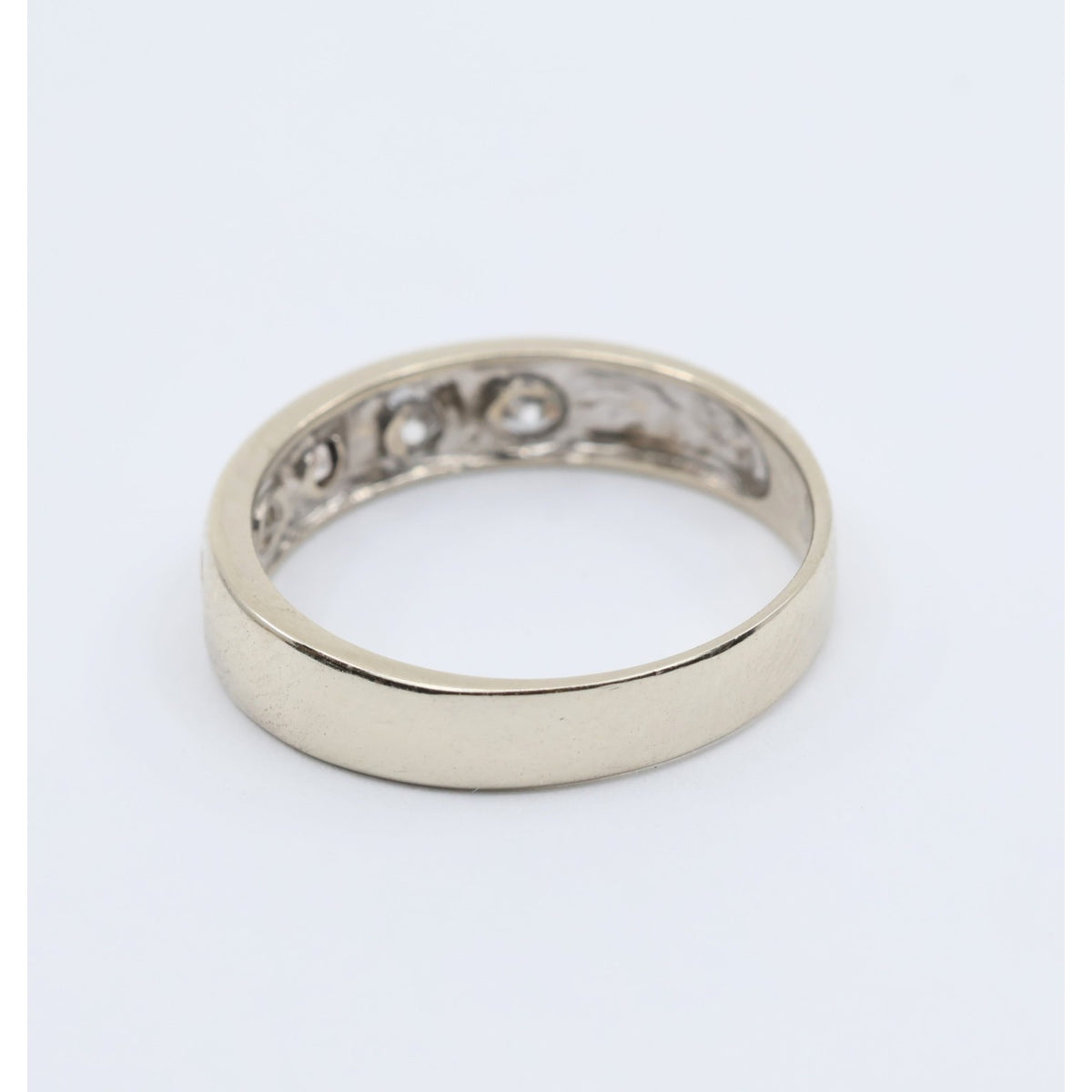 14K White Gold 5 Stone CZ Flush Set Wedding Band Ring