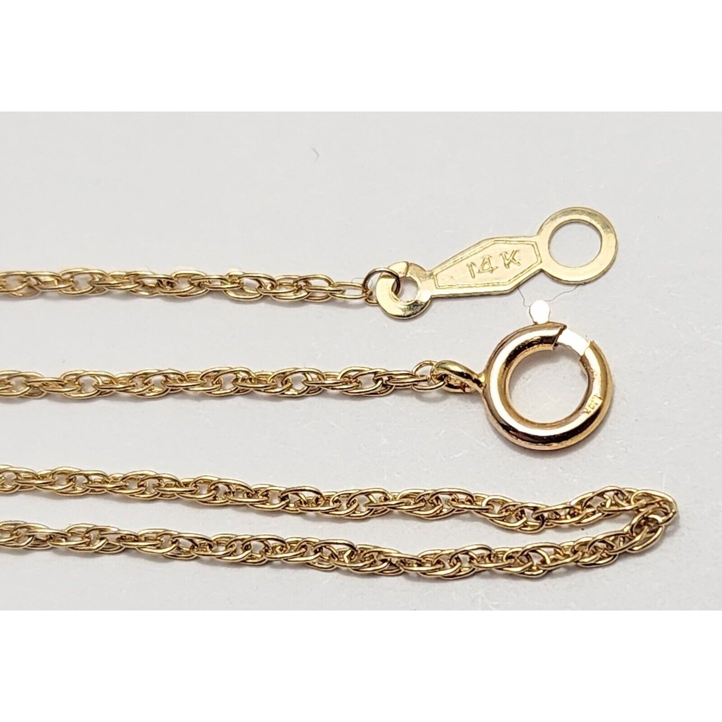 14K Yellow Gold Thin Spiral Rope Chain Necklace