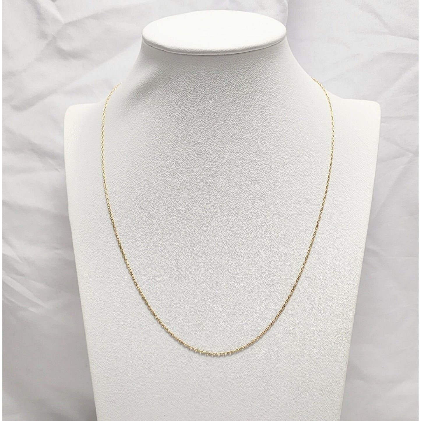 14K Yellow Gold Thin Spiral Rope Chain Necklace