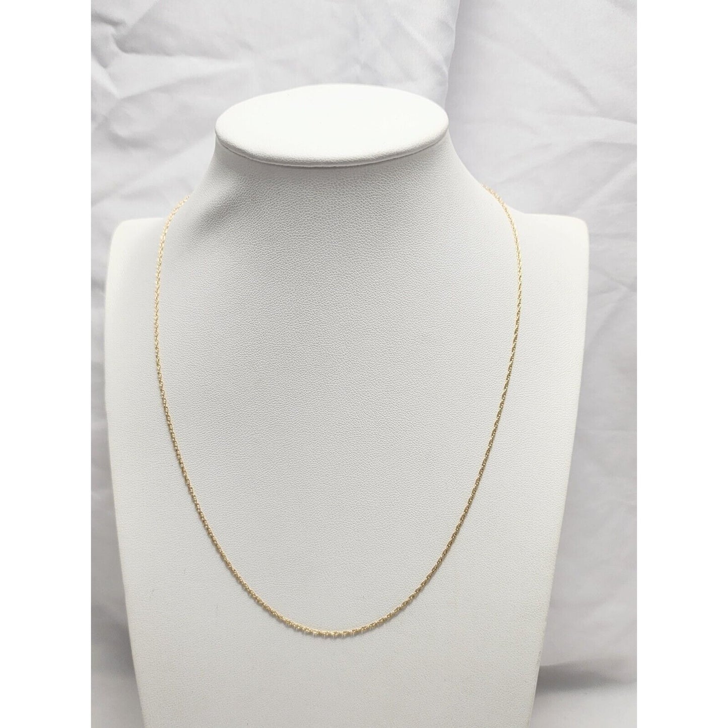 14K Yellow Gold Thin Spiral Rope Chain Necklace