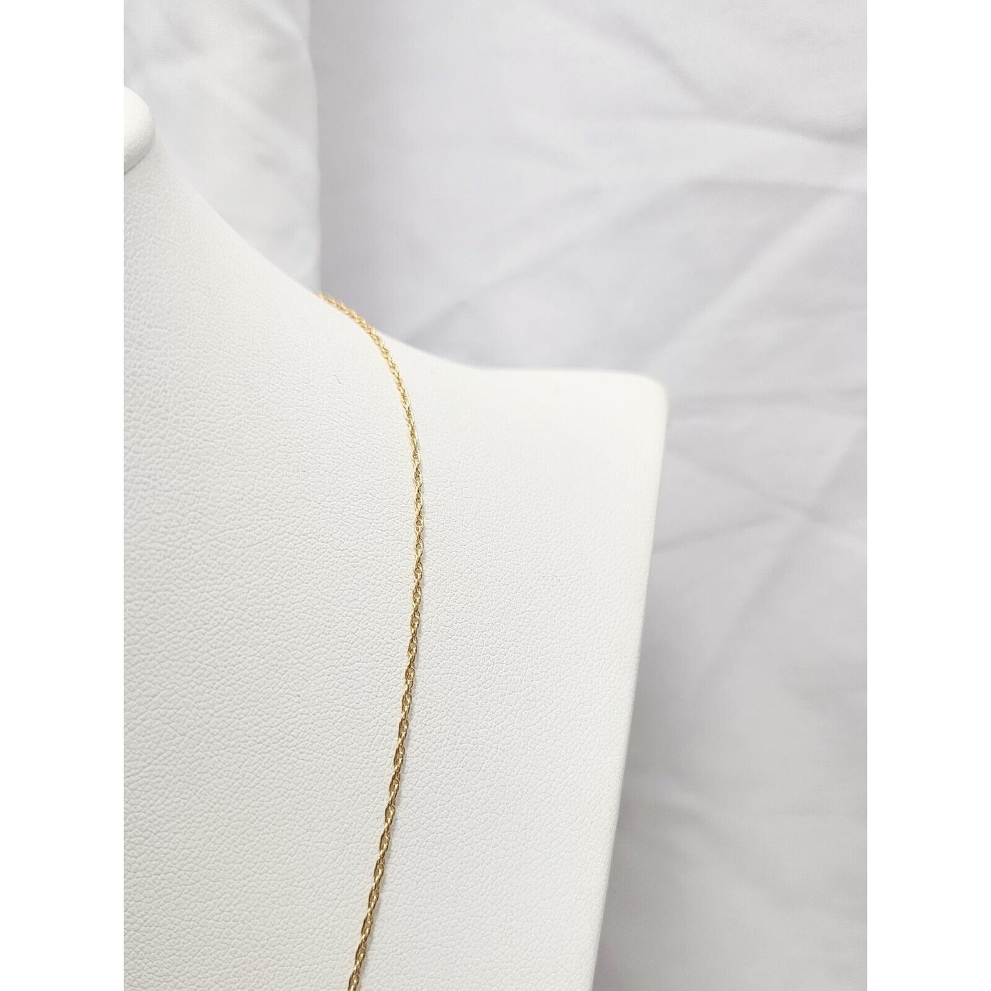 14K Yellow Gold Thin Spiral Rope Chain Necklace