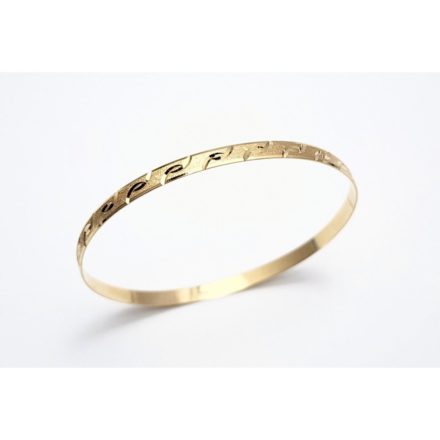 14K Yellow Gold Diamond Cut Dust Bangle Bracelet