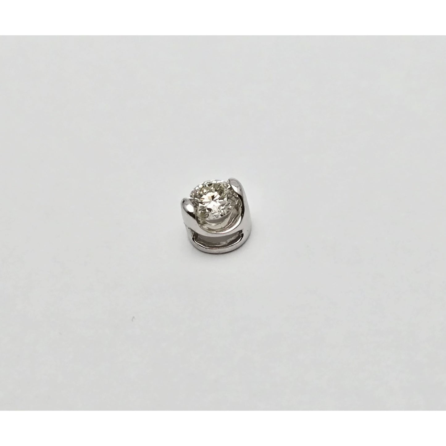 14K White Gold Single Round Cut Diamond Charm Pendant