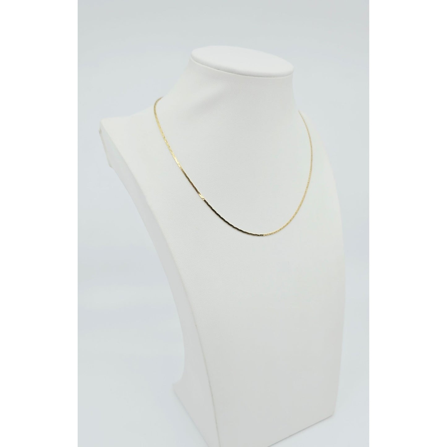 18K Yellow Gold Flat Triangle Cobra Link Chain Necklace