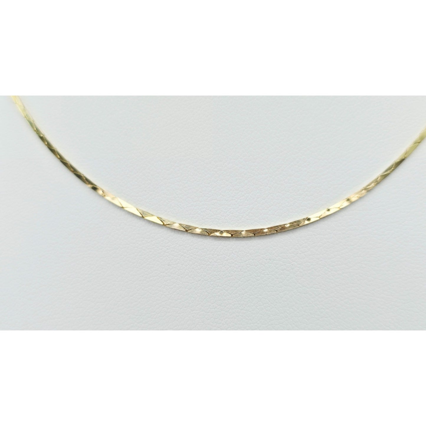 18K Yellow Gold Flat Triangle Cobra Link Chain Necklace