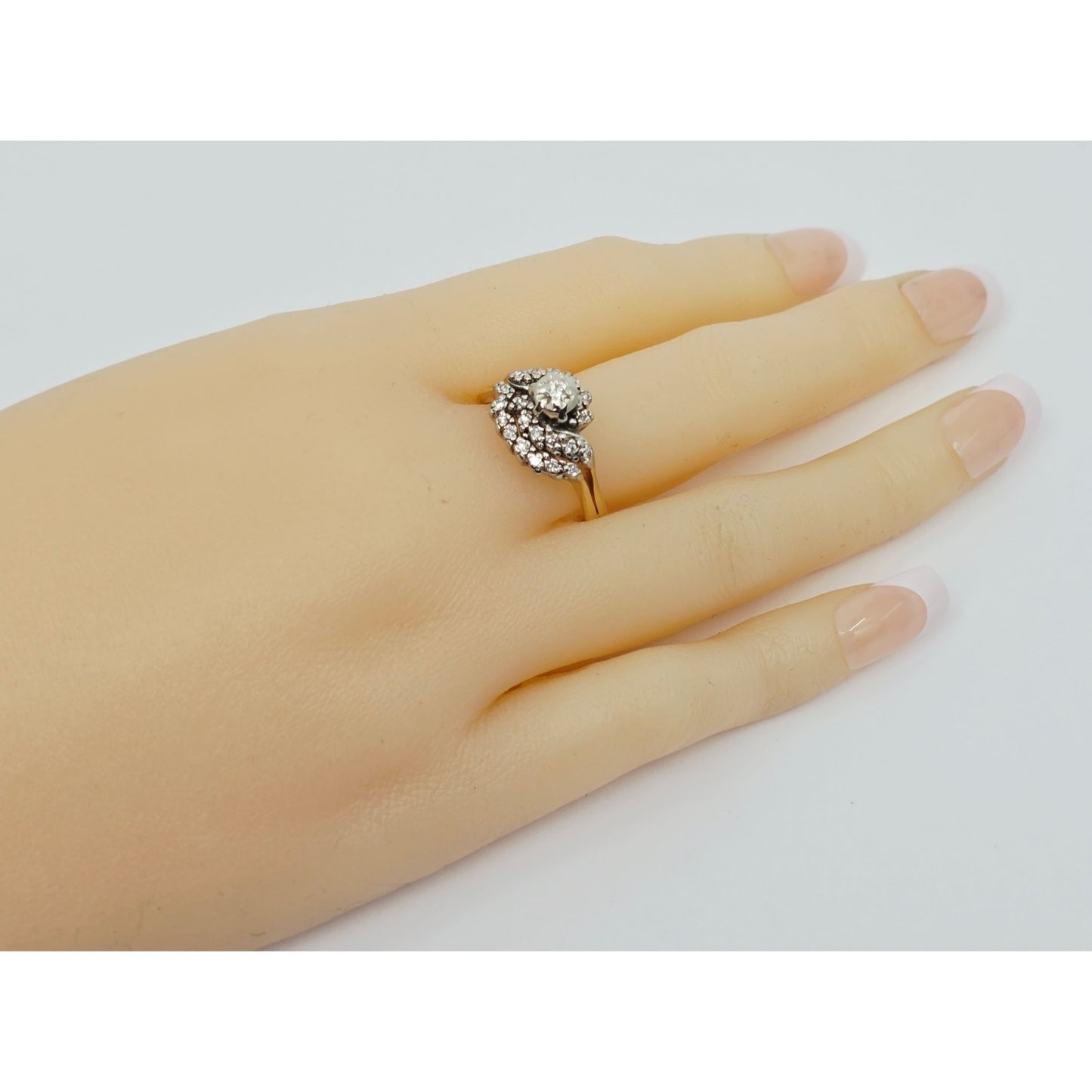 14K Two Tone Gold Spiral Floral Cluster Diamond Ring