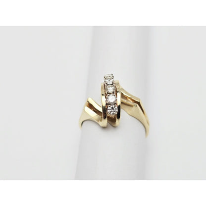 14K Yellow Gold 5 Round Diamond Ring