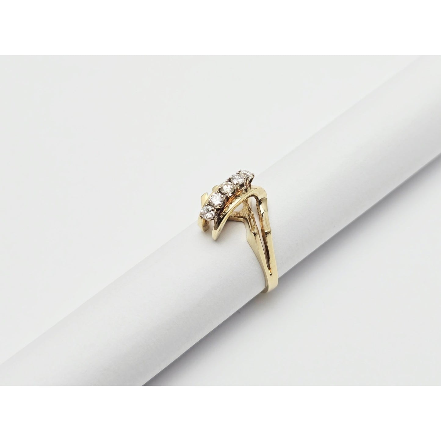 14K Yellow Gold 5 Round Diamond Ring